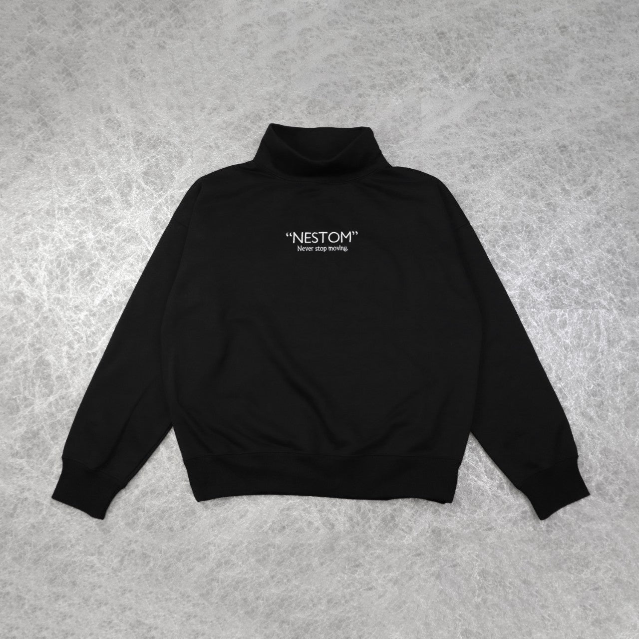 MOCK NECK SWEATSHIRT / BLACK