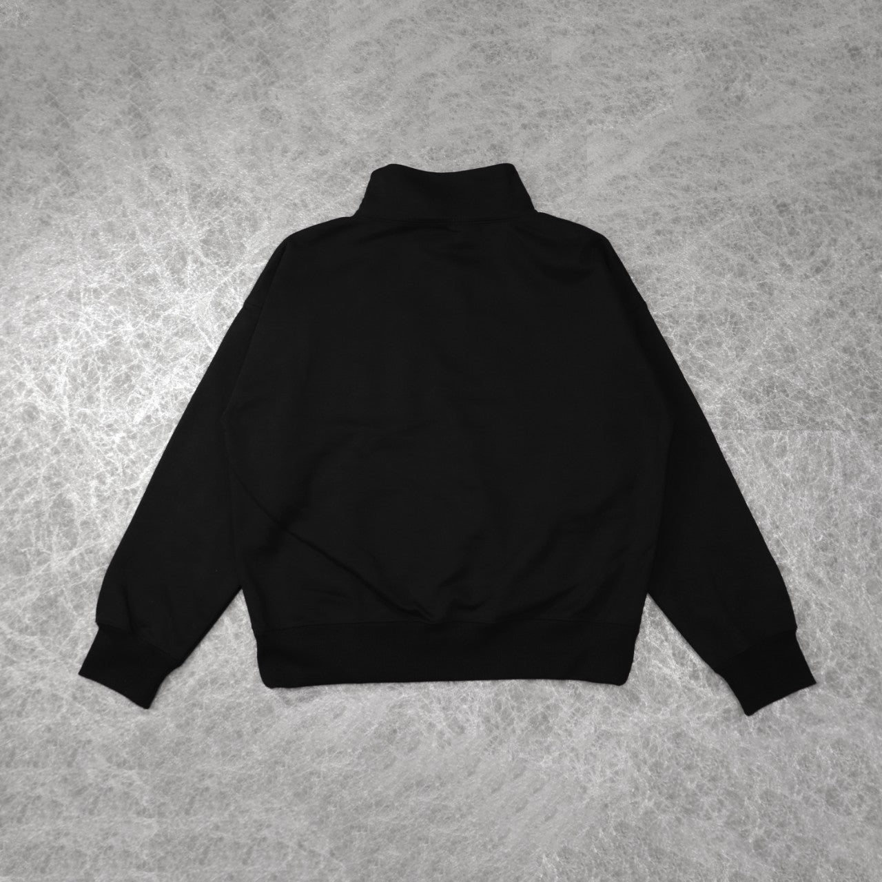 MOCK NECK SWEATSHIRT / BLACK